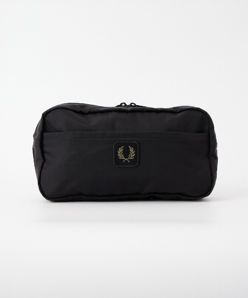 FRED PERRY（フレッドペリー）の「【WEB限定】[FRED PERRY/フレッドペリー] クリンクル ナイロン クロスボディバッグ（ボディバッグ/ウエストポーチ・レディース・ブラック・ONE SIZE）」の8枚目の写真
