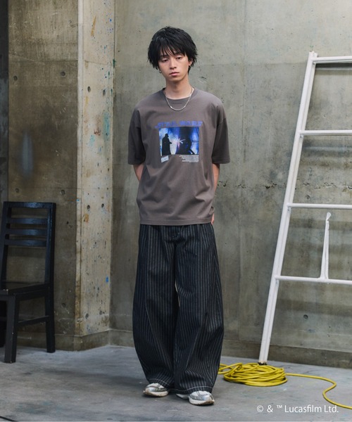 STAR WARS(スターウォーズ)の「STAR WARS Photo Tee / スター・ウォーズ フォトT(Tシャツ/カットソー・メンズ・ブラック/ホワイト/チャコールグレー・M/L)」の4枚目の写真