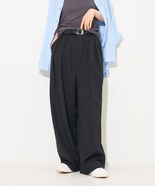FREAK'S STORE（フリークスストア）の「【FREAK'S STORE/フリークスストア タック スラックス/ワイドパンツ（スラックス・レディース・ライトグレー/その他1/ブラック・MEDIUM/SMALL）」の2枚目の写真