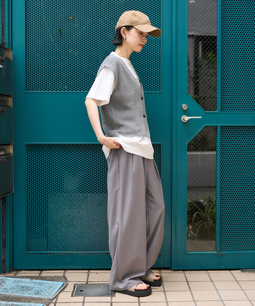 FREAK'S STORE（フリークスストア）の「【FREAK'S STORE/フリークスストア タック スラックス/ワイドパンツ（スラックス・レディース・ライトグレー/その他1/ブラック・MEDIUM/SMALL）」の5枚目の写真