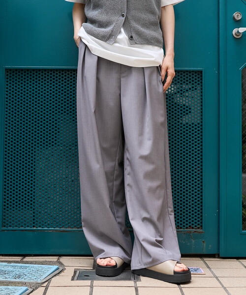 FREAK'S STORE（フリークスストア）の「【FREAK'S STORE/フリークスストア タック スラックス/ワイドパンツ（スラックス・レディース・ライトグレー/その他1/ブラック・MEDIUM/SMALL）」の10枚目の写真
