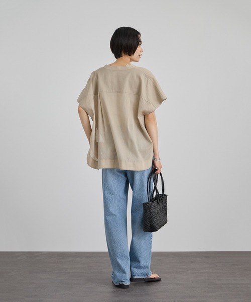 SALON adam et rope'(サロン アダム エ ロペ)の「【WEB限定】ドロストヘムフレンチスリーブシャツ(シャツ/ブラウス・レディース・ホワイト/ベージュ/サックスブルー・FREE)」の10枚目の写真