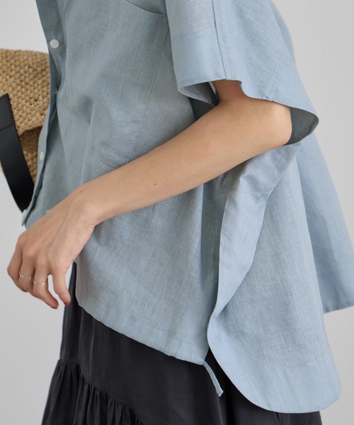 SALON adam et rope'(サロン アダム エ ロペ)の「【WEB限定】ドロストヘムフレンチスリーブシャツ(シャツ/ブラウス・レディース・ホワイト/ベージュ/サックスブルー・FREE)」の19枚目の写真