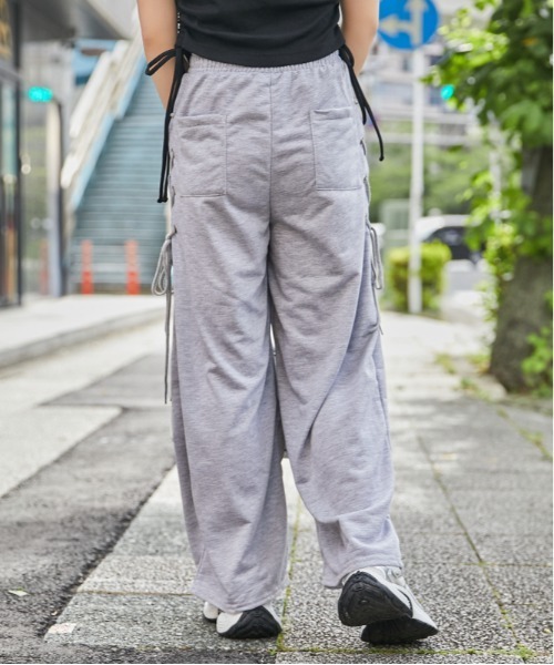 GORGE(ゴージ)の「《サイドレースアップ》裏毛ワイドパンツ/カジュアル×ストリート/春夏/全2色(その他パンツ・レディース・グレー/ブラック・F)」の12枚目の写真