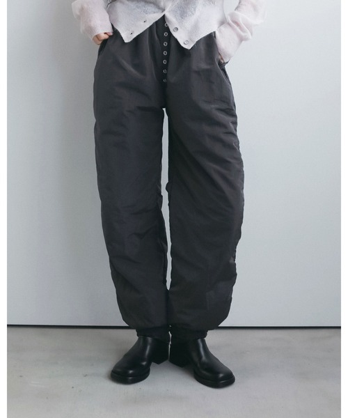 anuke(アンヌーク)の「Square Heel Slip-on(スリッポン・レディース・ブラウン/ブラック・38inch/37inch/36inch)」の4枚目の写真