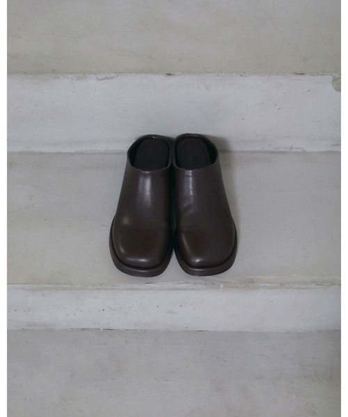 anuke(アンヌーク)の「Square Heel Slip-on(スリッポン・レディース・ブラウン/ブラック・38inch/37inch/36inch)」の12枚目の写真