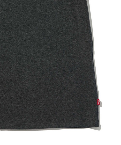 Levi's(リーバイス)の「Levi's/リーバイス シアー レイヤリング タートルネック(Tシャツ/カットソー・レディース・ブラック・XS/S/M)」の8枚目の写真
