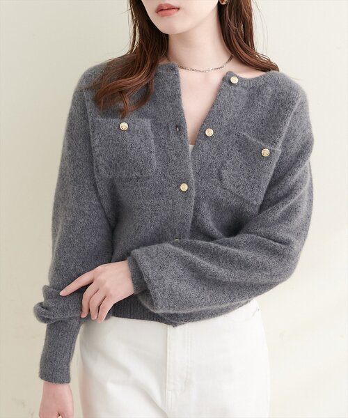 natural couture(ナチュラルクチュール)の「金釦ポケット付きカーディガン(カーディガン/ボレロ・レディース・ピンク/アイボリー/モカ/サックスブルー/ブラック/オフホワイト/ライトグレー/ブラウン/チャコールグレー・FREE)」の16枚目の写真