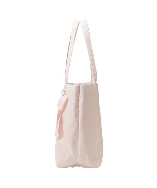 Maison de FLEUR（メゾンドフルール）の「リボンチャーム付きマルチポケットトートバッグ（トートバッグ・レディース・ネイビー/ライトピンク/ブラック・FREE）」の9枚目の写真