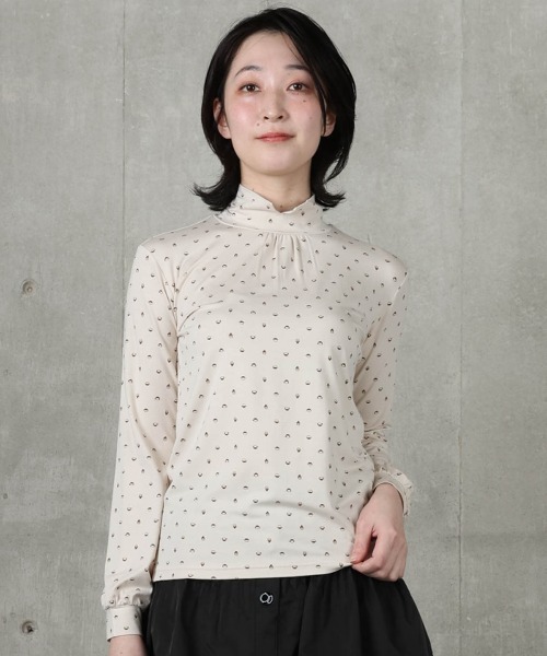 STUDIO PICONE(スタジオピッコーネ)の「ピコドット柄冷感ハイネックプルオーバー(Tシャツ/カットソー・レディース・ピンク/グレー/ベージュ・M/L/LL)」の8枚目の写真