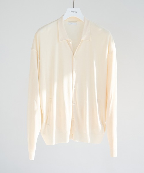 STUDIOUS(ステュディオス)の「【STUDIOUS】Silky Knit Shirts(ニット/セーター・メンズ・ホワイト/グレー/サックスブルー・2/1)」の2枚目の写真
