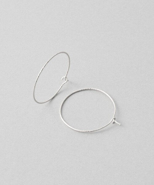 Jouete(ジュエッテ)の「フープピアス カットライン size/L(ピアス(両耳用)・レディース・シルバー・FREE)」の2枚目の写真