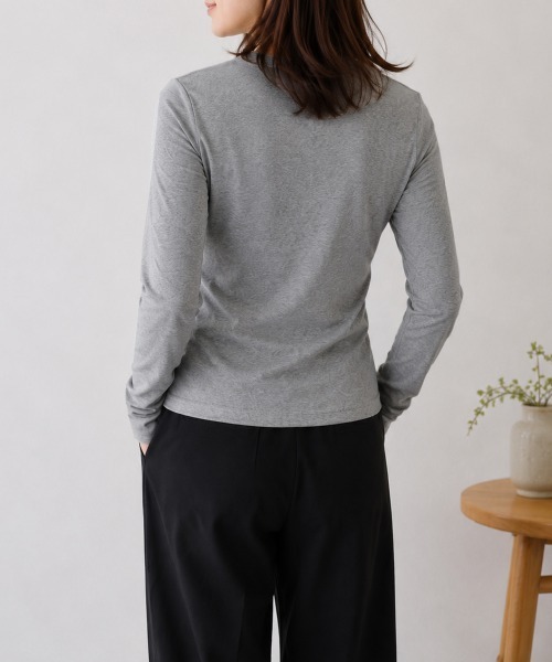 Miniministore（ミニミニストア）の「長袖Tシャツレディース無地ロンTインナー（Tシャツ/カットソー・レディース・アイボリー/カーキブラウン/ネイビー/グレー/ライトグレー/ブラック/ホワイト/ベージュ・FREE）」の22枚目の写真