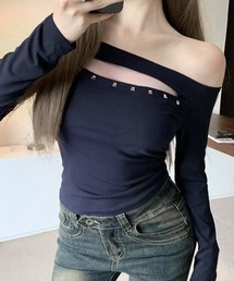 胸開きトップス オフショル可