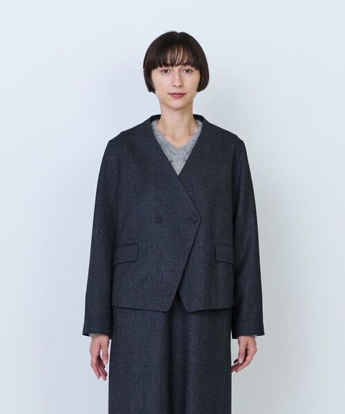 LOISIR（ロワズィール）の「クラシカルツイードショートジャケット（ノーカラージャケット・レディース・ベージュ/チャコールグレー・FREE）」の15枚目の写真