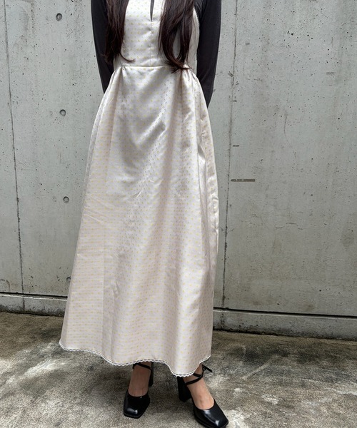 LE CIEL BLEU(ルシェルブルー)の「フローラルジャカードフレアドレス / Floral Jacquard Flare Dress(ワンピース・レディース・チャコールグレー/ホワイト・38/36)」の6枚目の写真