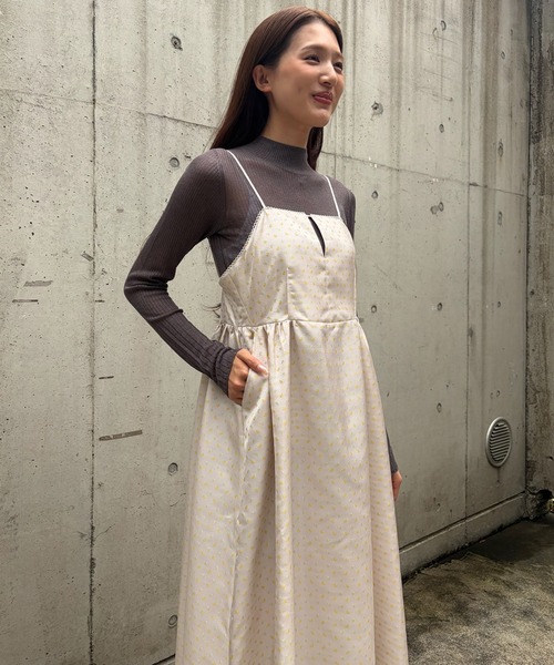 LE CIEL BLEU(ルシェルブルー)の「フローラルジャカードフレアドレス / Floral Jacquard Flare Dress(ワンピース・レディース・チャコールグレー/ホワイト・38/36)」の4枚目の写真