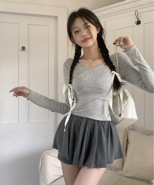 SHEPP(シープ)の「【26年秋冬新作】Vネック クロスデザイン カシュクール カットソー(Tシャツ/カットソー・レディース・グレー/ブラック/パープル/ホワイト・M)」の8枚目の写真