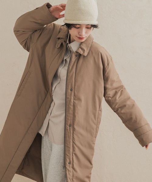 URBAN RESEARCH DOORS(アーバンリサーチドアーズ)の「ステッチレスライトダウンロングコート(その他アウター・レディース・ブラック/ベージュ系その他・FREE)」の2枚目の写真