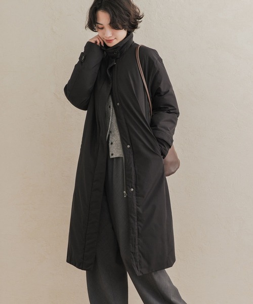 URBAN RESEARCH DOORS(アーバンリサーチドアーズ)の「ステッチレスライトダウンロングコート(その他アウター・レディース・ブラック/ベージュ系その他・FREE)」の1枚目の写真