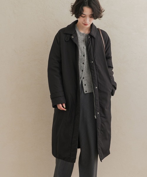 URBAN RESEARCH DOORS(アーバンリサーチドアーズ)の「ステッチレスライトダウンロングコート(その他アウター・レディース・ブラック/ベージュ系その他・FREE)」の3枚目の写真