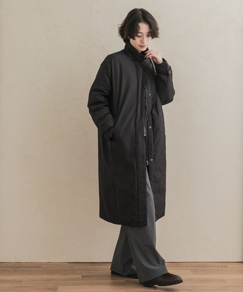 URBAN RESEARCH DOORS(アーバンリサーチドアーズ)の「ステッチレスライトダウンロングコート(その他アウター・レディース・ブラック/ベージュ系その他・FREE)」の7枚目の写真