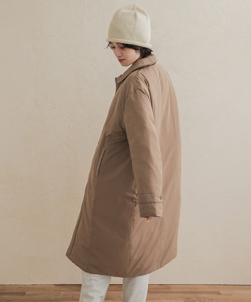 URBAN RESEARCH DOORS(アーバンリサーチドアーズ)の「ステッチレスライトダウンロングコート(その他アウター・レディース・ブラック/ベージュ系その他・FREE)」の14枚目の写真