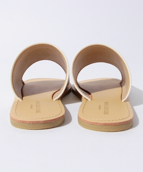 B:MING by BEAMS(ビーミングバイビームス)の「【InRed6月号掲載】ビーミング by ビームス / フラットサンダル(サンダル・レディース・ホワイト/ブラック/ブラウン系その他・22.5cm/23.5cm/24.5cm)」の8枚目の写真