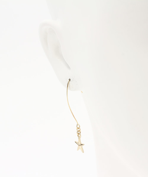 NANO universe（ナノユニバース）の「パールキャッチ星ピアス（ピアス（両耳用）・レディース・ゴールド/シルバー・FREE）」の5枚目の写真