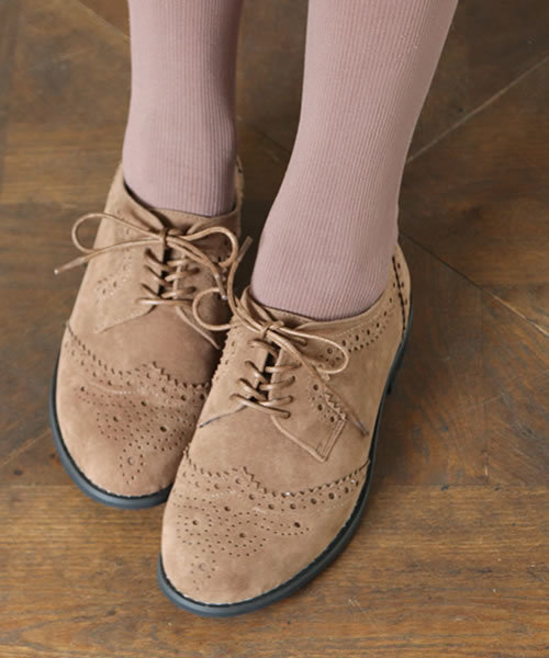 SESTO（セスト）の「マニッシュレースアップシューズ（ドレスシューズ・レディース・ブラック/ライトベージュ/ホワイト/ボルドー/ブラック×ホワイト/シルバー/ネイビー/ブラウン/ブラック系その他/ダークブラウン/ブラウン系その他/マスタード・LL/L/3L/S/M）」の6枚目の写真