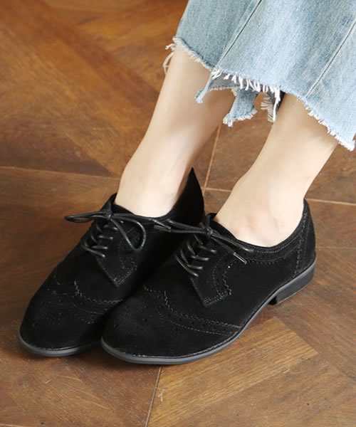 SESTO（セスト）の「マニッシュレースアップシューズ（ドレスシューズ・レディース・ブラック/ライトベージュ/ホワイト/ボルドー/ブラック×ホワイト/シルバー/ネイビー/ブラウン/ブラック系その他/ダークブラウン/ブラウン系その他/マスタード・LL/L/3L/S/M）」の5枚目の写真