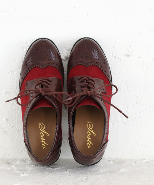 SESTO（セスト）の「マニッシュレースアップシューズ（ドレスシューズ・レディース・ブラック/ライトベージュ/ホワイト/ボルドー/ブラック×ホワイト/シルバー/ネイビー/ブラウン/ブラック系その他/ダークブラウン/ブラウン系その他/マスタード・LL/L/3L/S/M）」の8枚目の写真