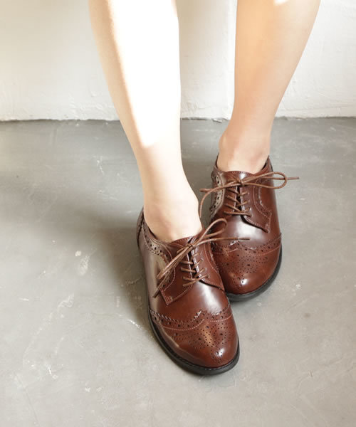 SESTO（セスト）の「マニッシュレースアップシューズ（ドレスシューズ・レディース・ブラック/ライトベージュ/ホワイト/ボルドー/ブラック×ホワイト/シルバー/ネイビー/ブラウン/ブラック系その他/ダークブラウン/ブラウン系その他/マスタード・LL/L/3L/S/M）」の7枚目の写真