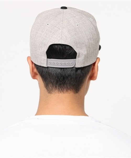 BUTISTAIN! スナップバックキャップ グレー×ブルー美品 BUTISTAIN! スナップバックキャップ グレー×ブルー美品 BUTISTAIN