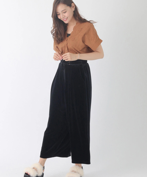 earth music&ecology（アースミュージックアンドエコロジー）の「刺繍ブラウス（シャツ/ブラウス・レディース・アイボリー/ブラック/ピンク/キャメル・FREE）」の17枚目の写真