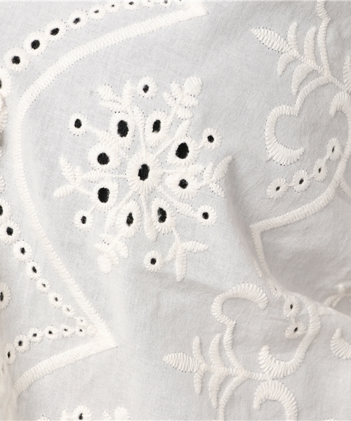 earth music&ecology（アースミュージックアンドエコロジー）の「刺繍ブラウス（シャツ/ブラウス・レディース・アイボリー/ブラック/ピンク/キャメル・FREE）」の11枚目の写真