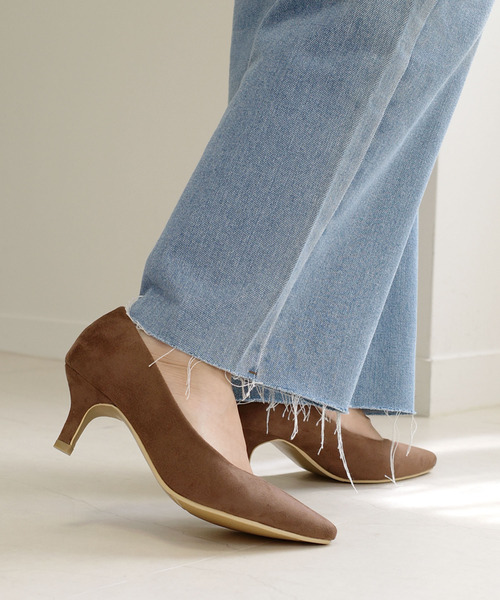 AmiAmi(アミアミ)の「走れるパンプス/美脚ポインテッドトゥ6㎝ヒールパンプス(パンプス・レディース・パープル/ネイビー/ブラック/カーキ/ベージュ系その他/ブラック系その他/チェック/レッド/グレー/レオパード/イエロー/ブラック系その他2/パイソン/ベージュ系その他2/ピンク/グレイッシュベージュ/ホワイト×シルバー/ベージュ系その他3/ピンクベージュ/ブルー系その他/グリーン系その他/キャメル/ダークオレンジ/アイボリー/ブラック系その他3/オリーブ/マルチ/モカ/ホワイト系その他/ブラック系その他4/ベージュ系その他4/ライトカーキ/ベージュ系その他5/ダークグレー/ライトグレー/グレー系その他/ブラック系その他5/ブラウン/ベージュ系その他6/シルバー/ホワイト系その他2/パープル系その他/バーガンディー/グリーン系その他2/ブラウン系その他・35/38/39/36/34/37)」の16枚目の写真