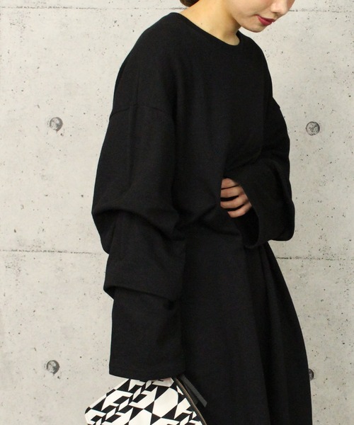 reca（レカ）の「袖コンシャス◇超ビッグシルエットスウェットカットソー（ワンピース・レディース・ブラック/グレー/グレー系その他・FREE）」の21枚目の写真