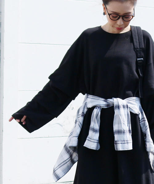 reca（レカ）の「袖コンシャス◇超ビッグシルエットスウェットカットソー（ワンピース・レディース・ブラック/グレー/グレー系その他・FREE）」の5枚目の写真