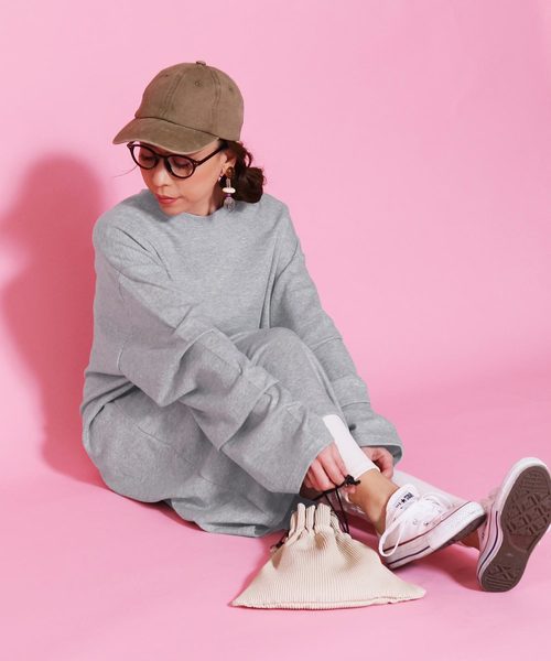 reca（レカ）の「袖コンシャス◇超ビッグシルエットスウェットカットソー（ワンピース・レディース・ブラック/グレー/グレー系その他・FREE）」の11枚目の写真