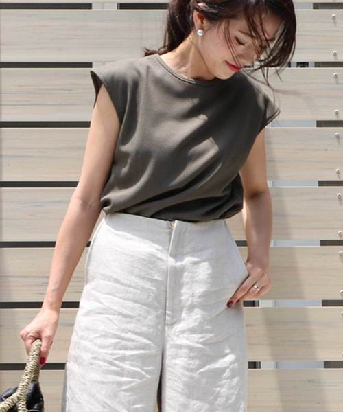 M y u（ミュー）の「ワッフル生地★フレンチスリーブプルオーバー（Tシャツ/カットソー・レディース・ホワイト/ブラック/カーキ・M/L）」の3枚目の写真