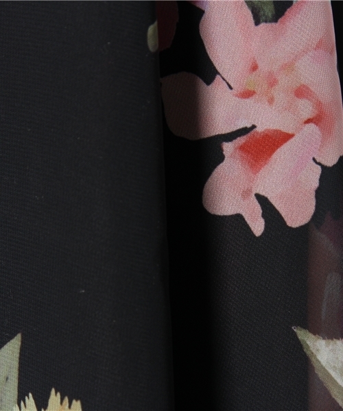 LILIDIA（リリディア）の「フラワーテールキャミOP（ワンピース・レディース・ブルー/ライトベージュ/ブラック・2/1）」の11枚目の写真