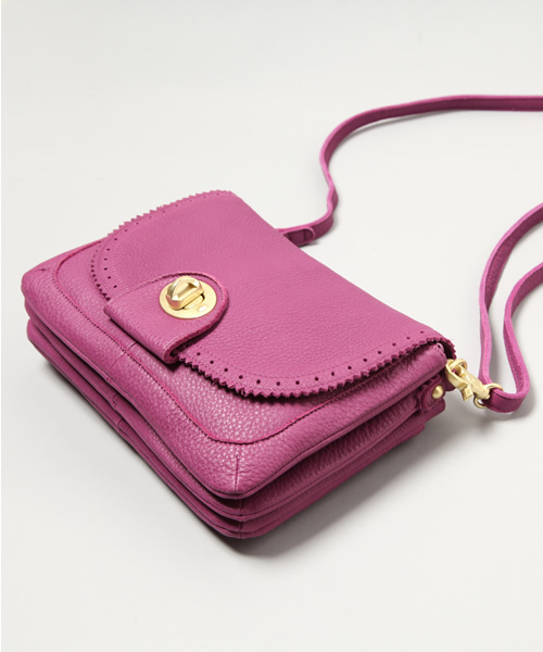 bpr BEAMS Women's（ビーピーアール　ビームス）の「△Beau're×BEAMS / 別注 3ポケット ポシェット（ショルダーバッグ・レディース・ベージュ/パープル・ONE SIZE）」の5枚目の写真