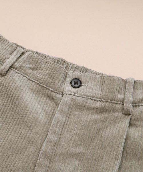 EMMA CLOTHES（エマクローズ）の「5.5Wコーデュロイワイドパンツ（その他パンツ・メンズ・ブラック/ダークブラウン/ライトベージュ/オリーブ・M/L）」の12枚目の写真