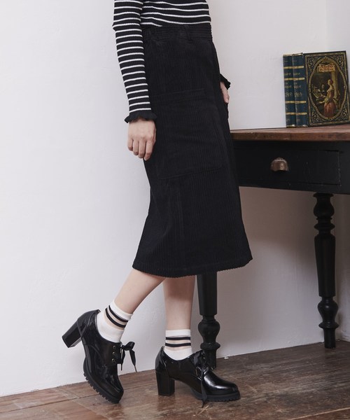 OLIVE des OLIVE（オリーブデオリーブ）の「ランダムコーデュロイ ナロースカート（スカート・レディース・ブラック/ベージュ/レッド/サックスブルー・FREE）」の2枚目の写真