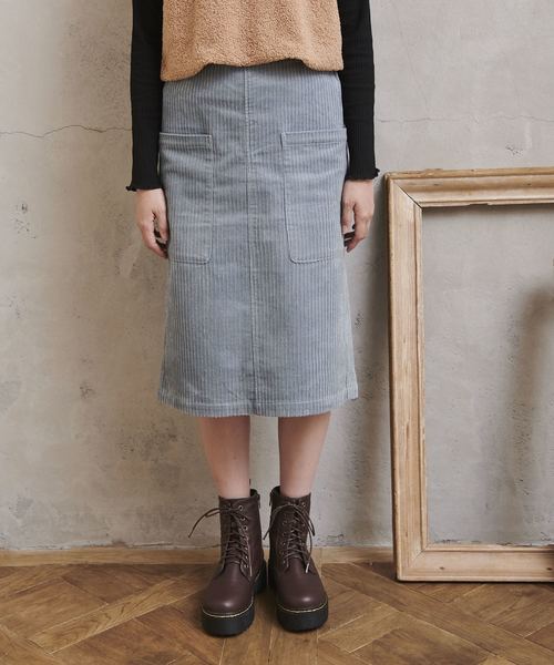 OLIVE des OLIVE（オリーブデオリーブ）の「ランダムコーデュロイ ナロースカート（スカート・レディース・ブラック/ベージュ/レッド/サックスブルー・FREE）」の17枚目の写真