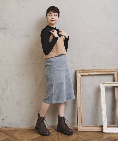 OLIVE des OLIVE（オリーブデオリーブ）の「ランダムコーデュロイ ナロースカート（スカート・レディース・ブラック/ベージュ/レッド/サックスブルー・FREE）」の20枚目の写真