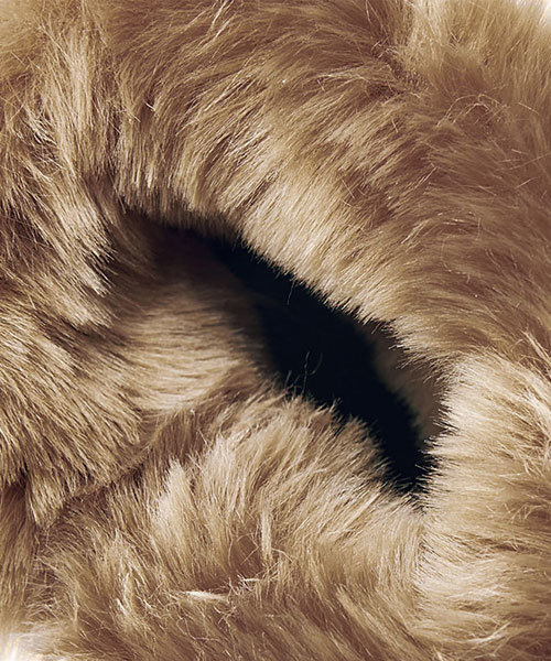 GeeRA（ジーラ）の「ムートン調ヒールブーツ（ブーツ・レディース・サンドグレー・MEDIUM/LARGE/X-LARGE）」の5枚目の写真