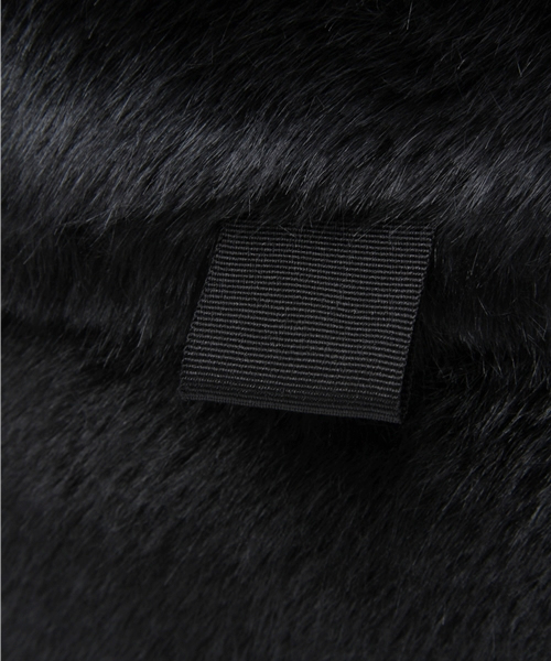 Soareak（ソアリーク）の「【hatattack】 フェイクファーポーチ（クラッチバッグ・レディース・ブラック/キャメル・FREE）」の7枚目の写真