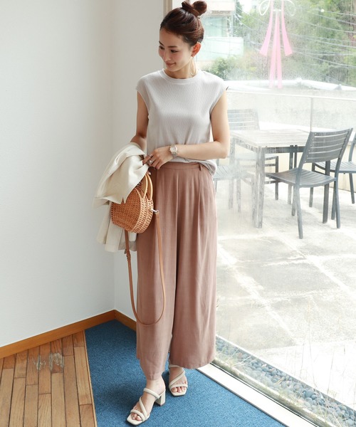 andme(アンドミー)の「麻レーヨンワイドパンツ(その他パンツ・レディース・ネイビー/レッド/カーキ/ライトブラウン/オートミール・M/L)」の8枚目の写真